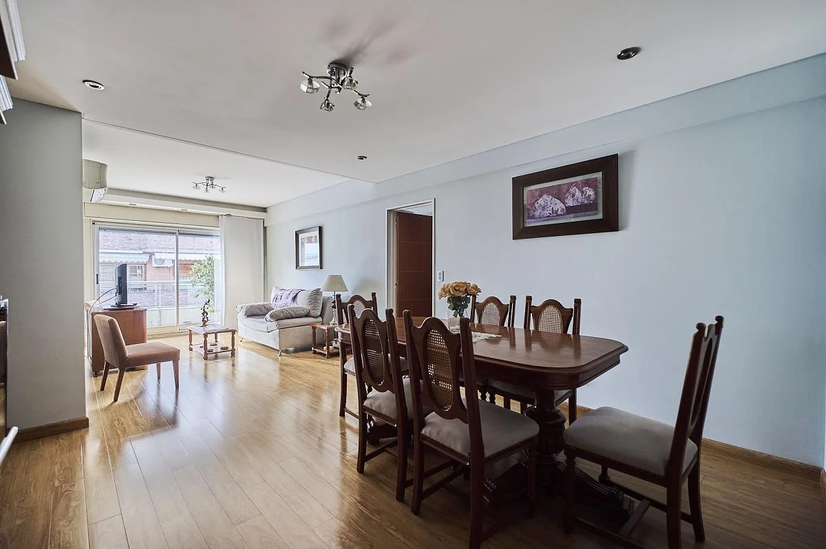 High-Floor Apartment for Sale in Recoleta — Juncal 2800 — authorized listing photo 2