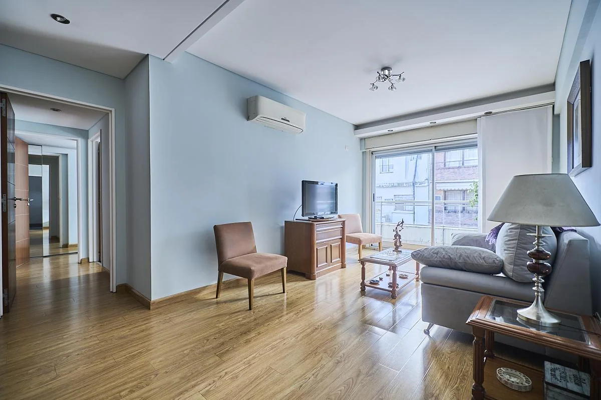 High-Floor Apartment for Sale in Recoleta — Juncal 2800 — authorized listing photo 6