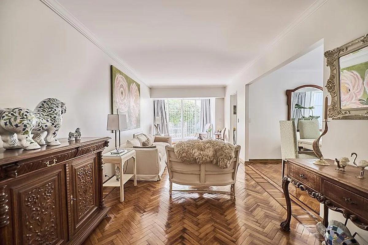 Garden Apartment for Sale in Recoleta — Uruguay 1300 — authorized listing photo 3