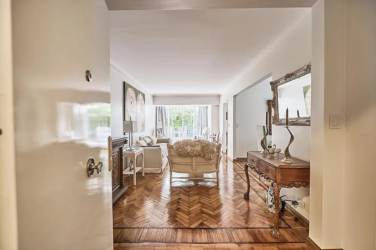 Garden Apartment for Sale in Recoleta — Uruguay 1300 — authorized listing photo 8