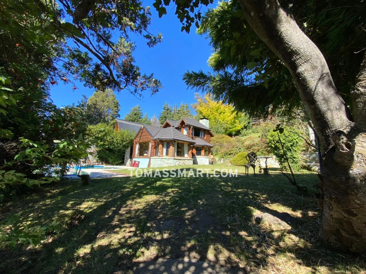 Lakefront House for Sale on Nahuel Huapi — Bariloche Km 12 — authorized listing photo 7