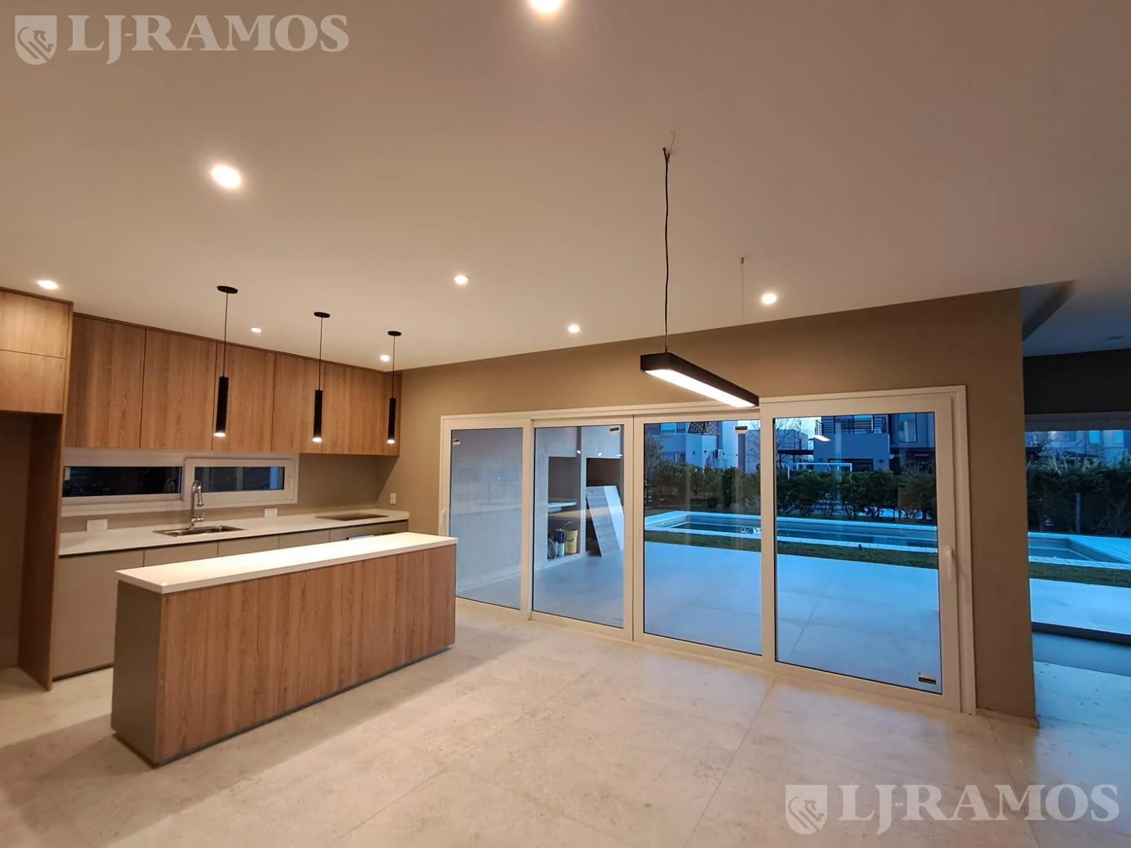New Contemporary House for Sale in Araucarias, Puertos — authorized listing photo 5
