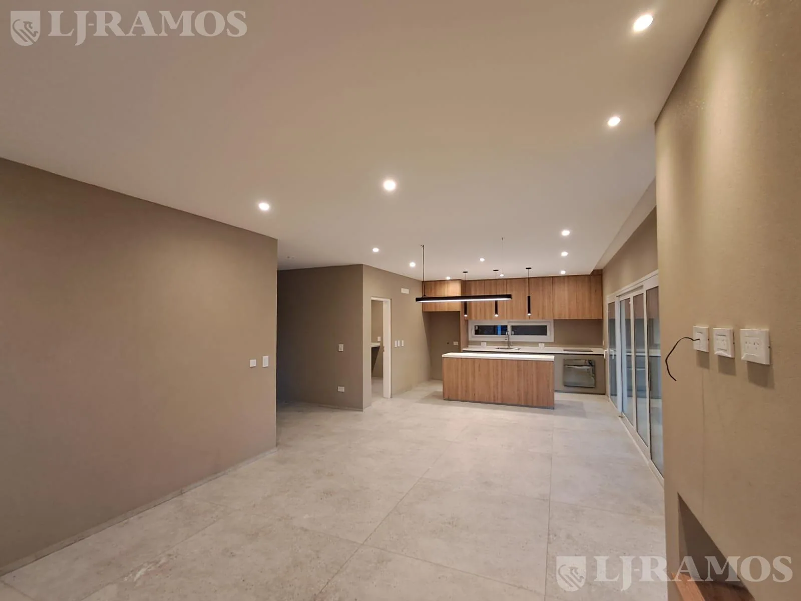 New Contemporary House for Sale in Araucarias, Puertos — authorized listing photo 6