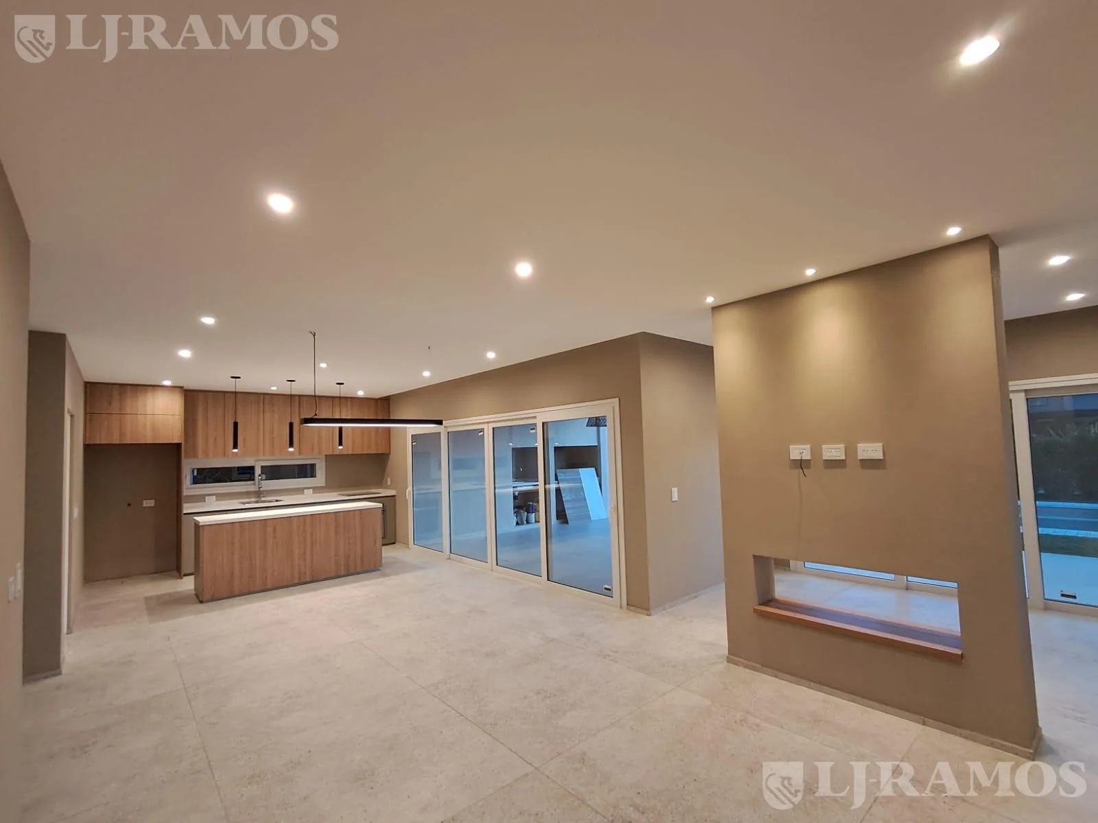 New Contemporary House for Sale in Araucarias, Puertos — authorized listing photo 7